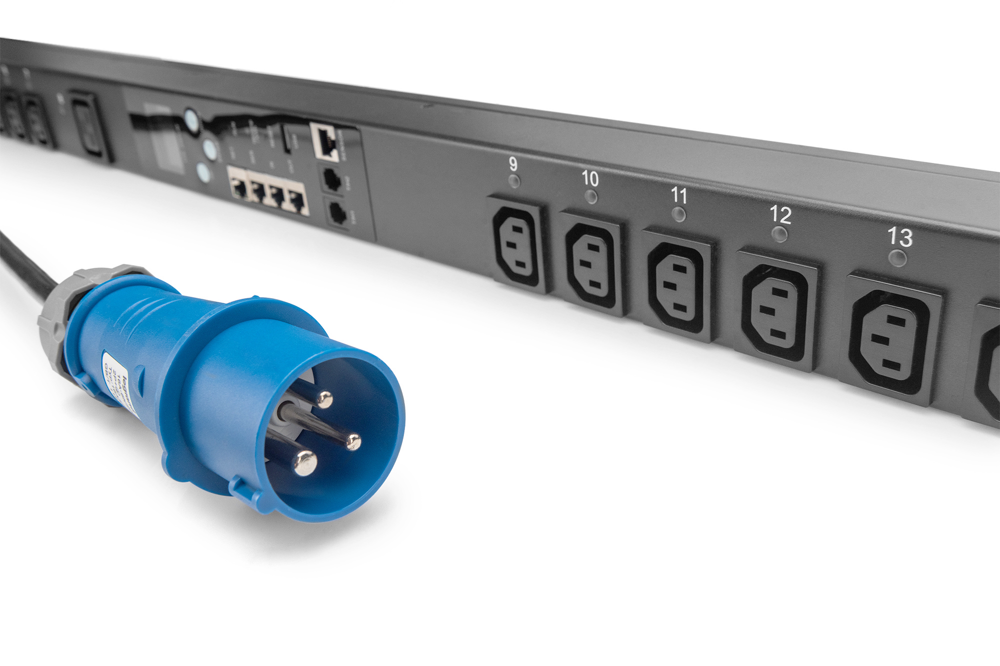 DIGITUS Smart PDU, Outlet Monitored & Switched, 1 ingresso x16A, uscite 20 x C13, 4 x C19